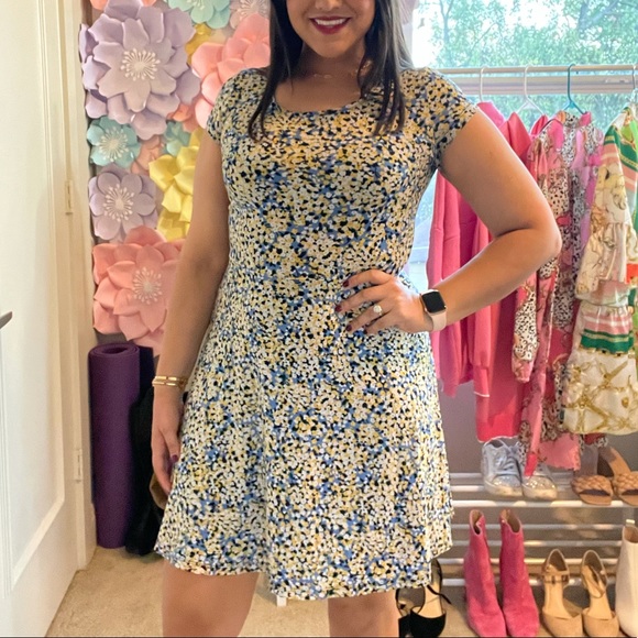 Perfect for spring! Michael Kors blue and yellow floral dress - Picture 3 of 8